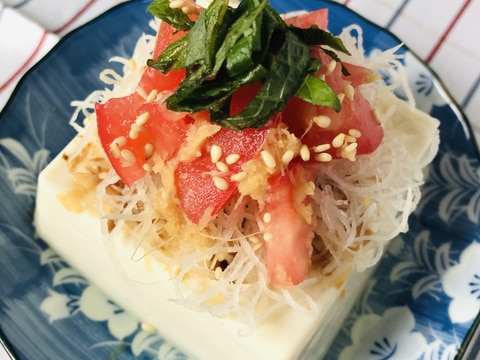 豆腐と大根のつま・トマトを使って♪ 冷奴